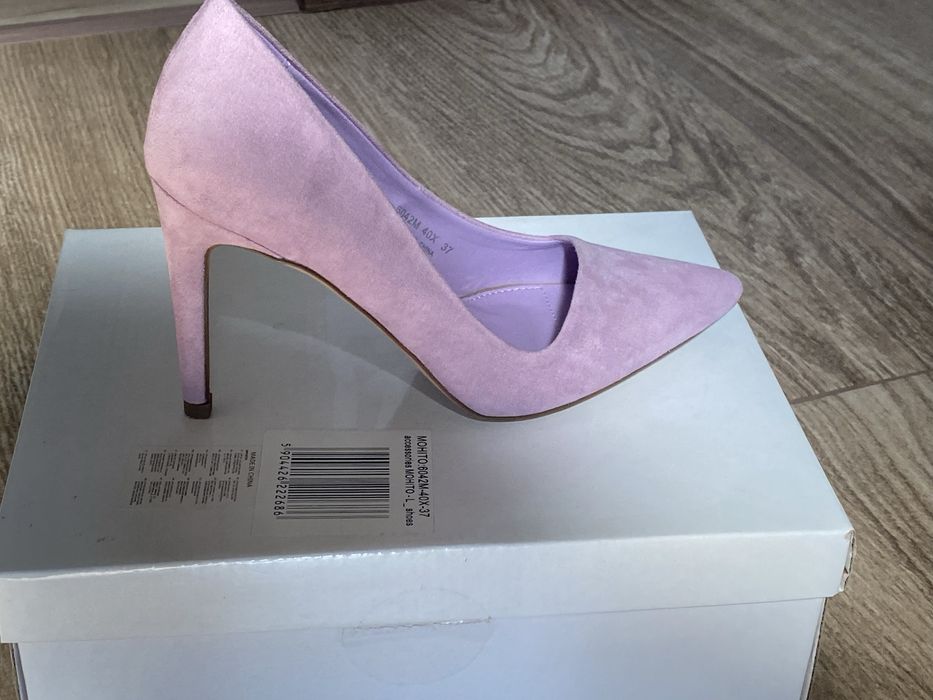 Vand pantofi stiletto noi, marimea 37