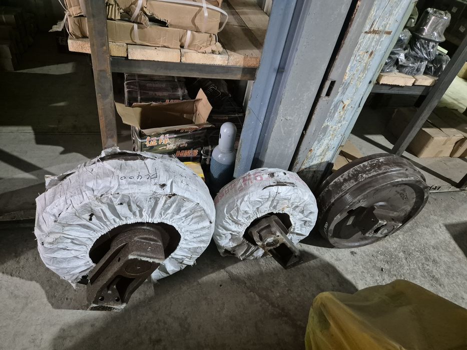 Колеса направляющие Ленивец на экскаватор