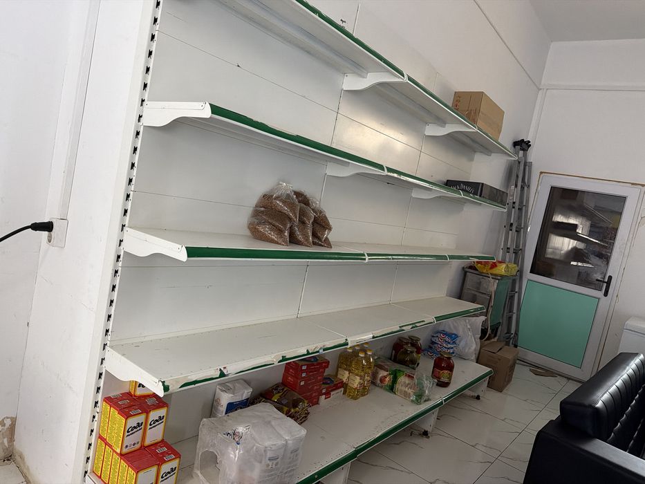 Стеллаж для магазина