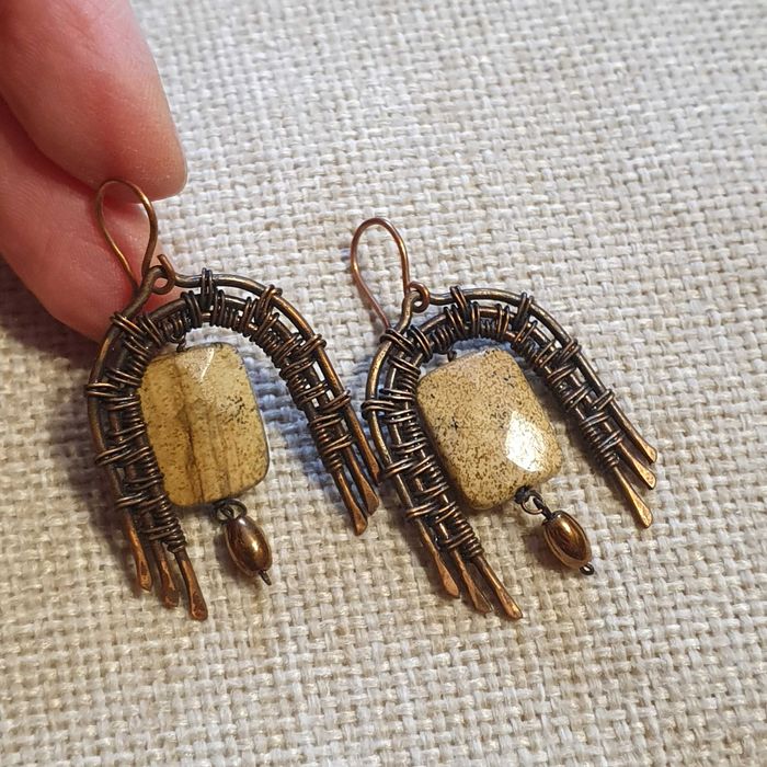 Распродаю свои украшения.