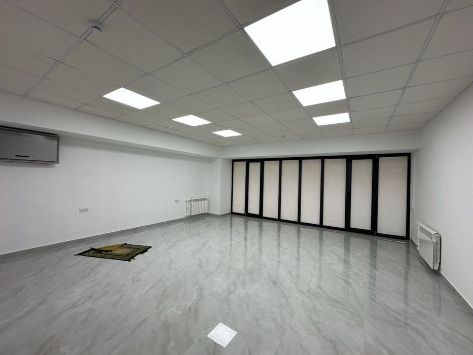 Продается офис Ор-р: Ц4, кафе Central 240м2
