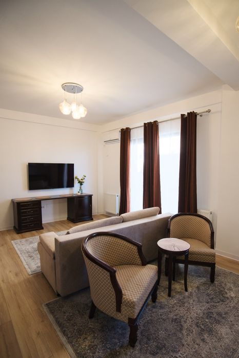 Vand apartament cu vedere la mare