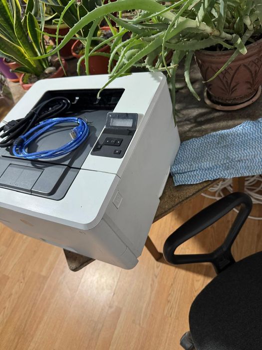 Продам б/у принтер НР Pro M404dn