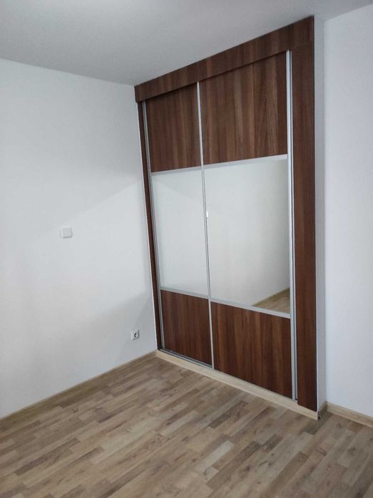 Închiriez apartament doua camere