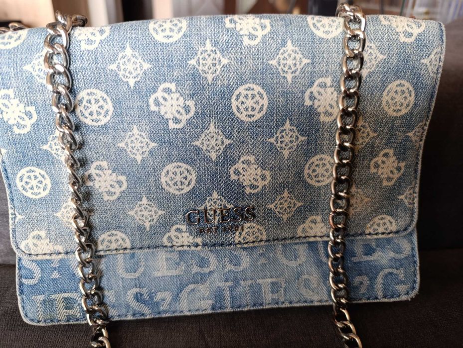 Чанта Guess и раница Liu Jo