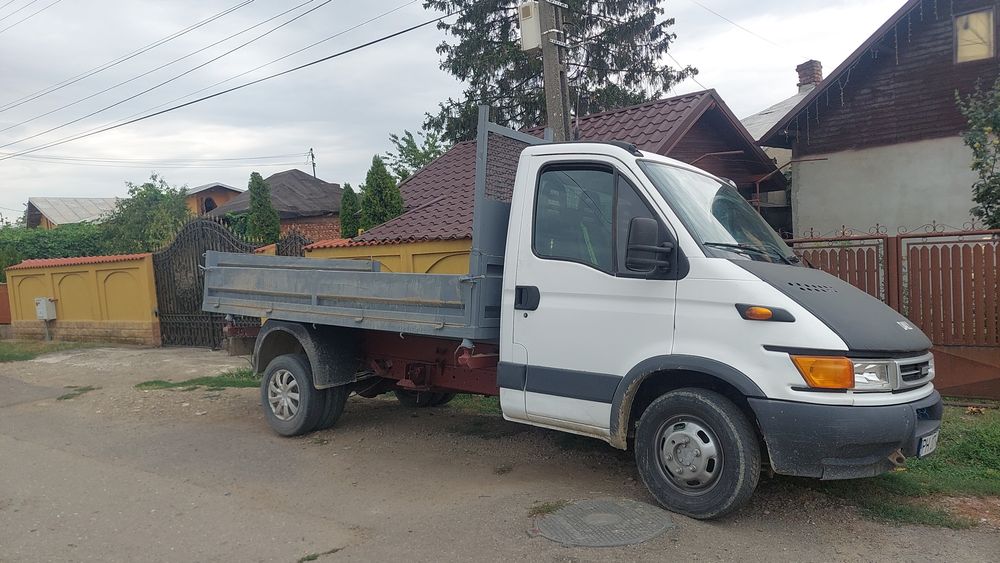 Transport Nisip  Moluz din Demolări. Aduc la comandă Nisip Pietriș Ame