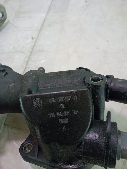 Carcasa termostat 2.0 tdi cbab 03L121132q Volkswagen VW Golf 6 [2008