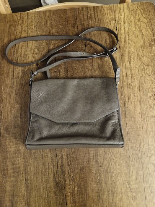 Дамска чанта от естествена кожа Clarks