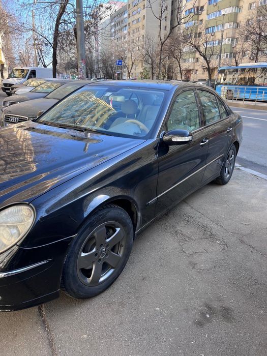 MERCEDES-BENZ E-Class 2004 — imagine 4