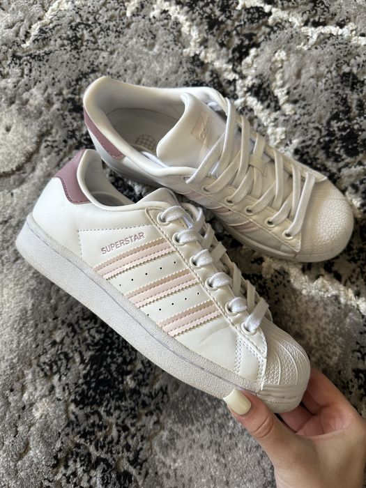 Adidas Superstar 36