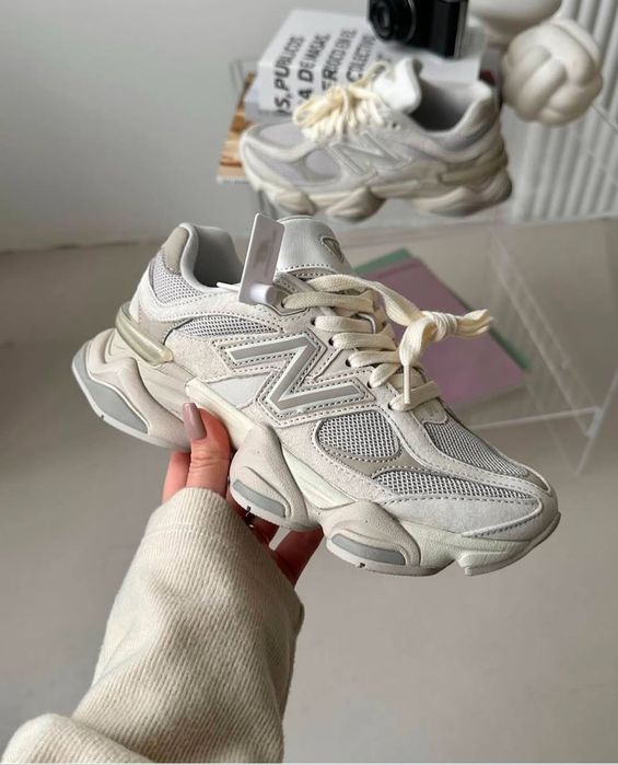 New Balance 9060 Grey Moonbeam