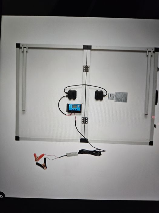 Sistem fotovoltaic cu acumulatori inclus