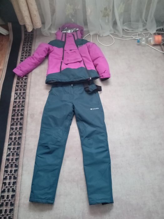 Продам лыжный костюм