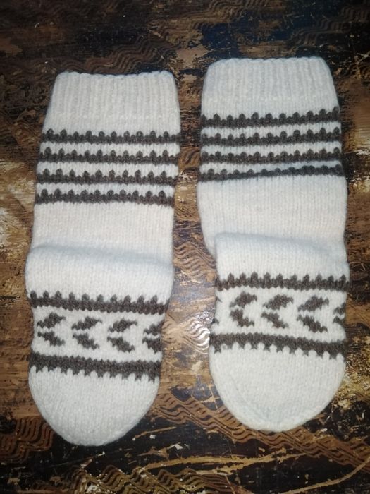 Вълнени чорапи нови