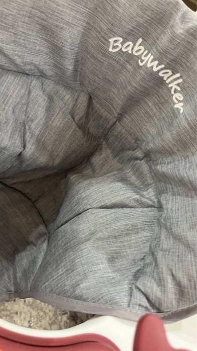 Ходунок детский красний