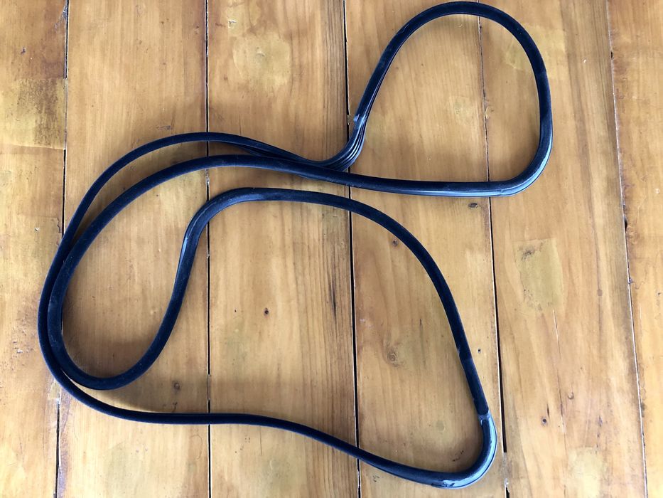 Чисто ново уплътнение за шибидах Мерцедес