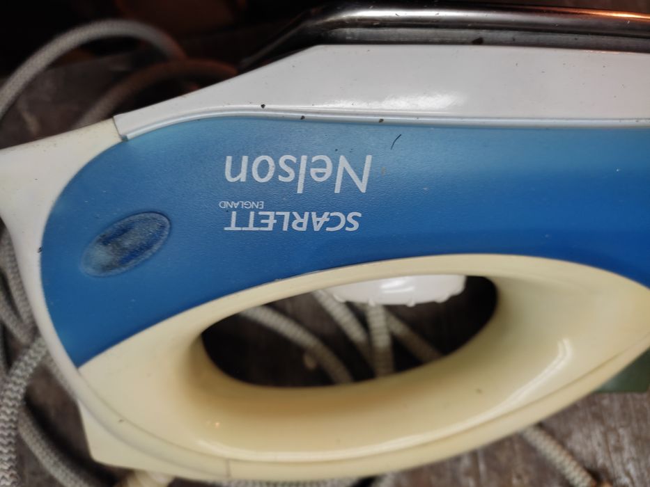 Продам утюги б/у