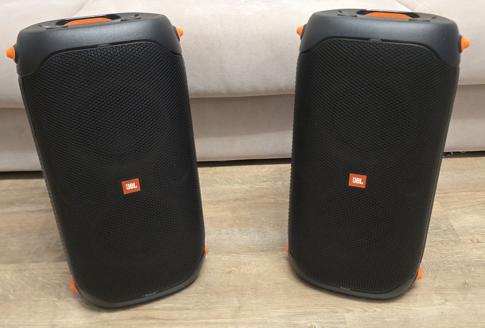 2 boxe JBL PartyBox 110