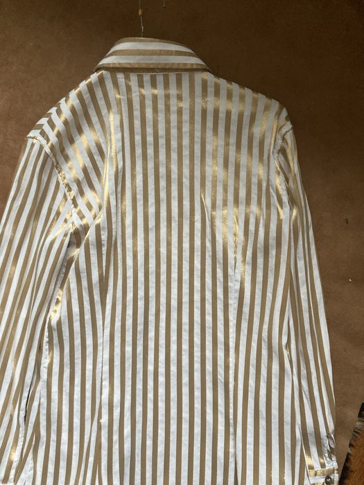 Camasa alba cu dungi aurii