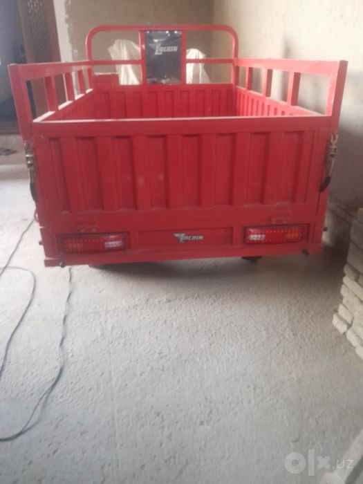Lochin 250talik yangi pul zarurligi uchun sotyapmiz25milion sum y