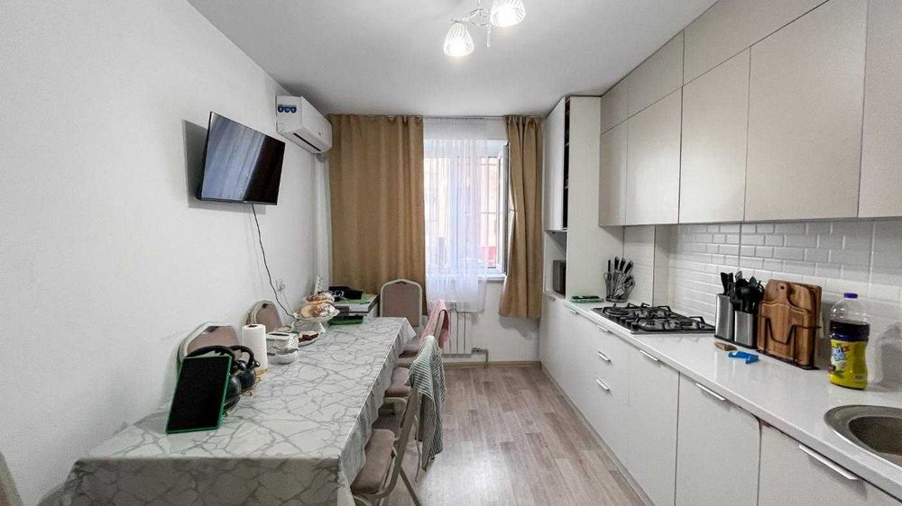 продается 3х ком квартира Думан