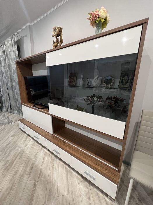 Продам стенку дешево