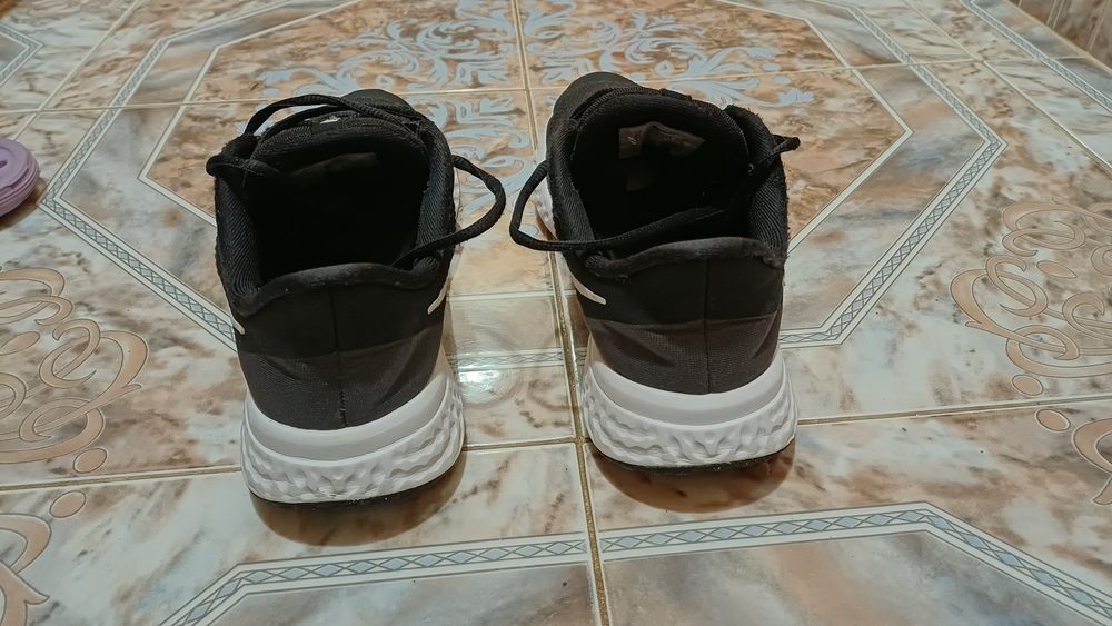 NIKE Маратонки (оригинал)