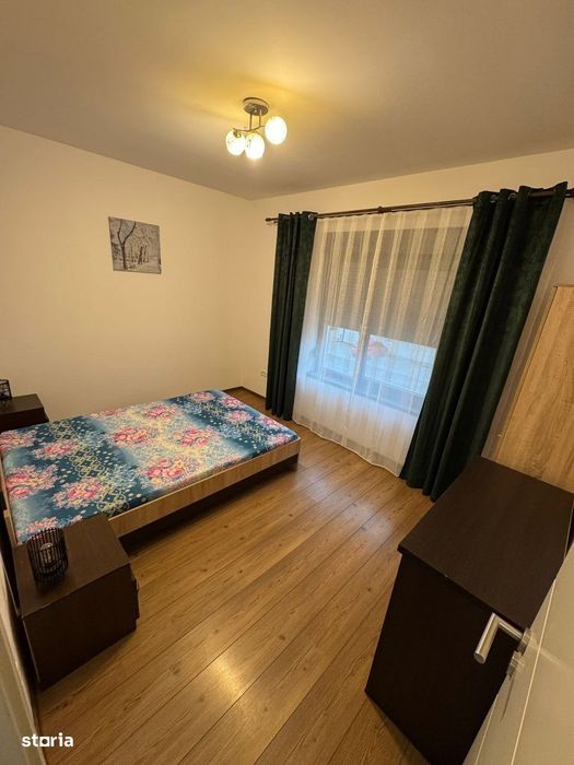 Închiriez apartament 2 camere și 2 locuri de parcare