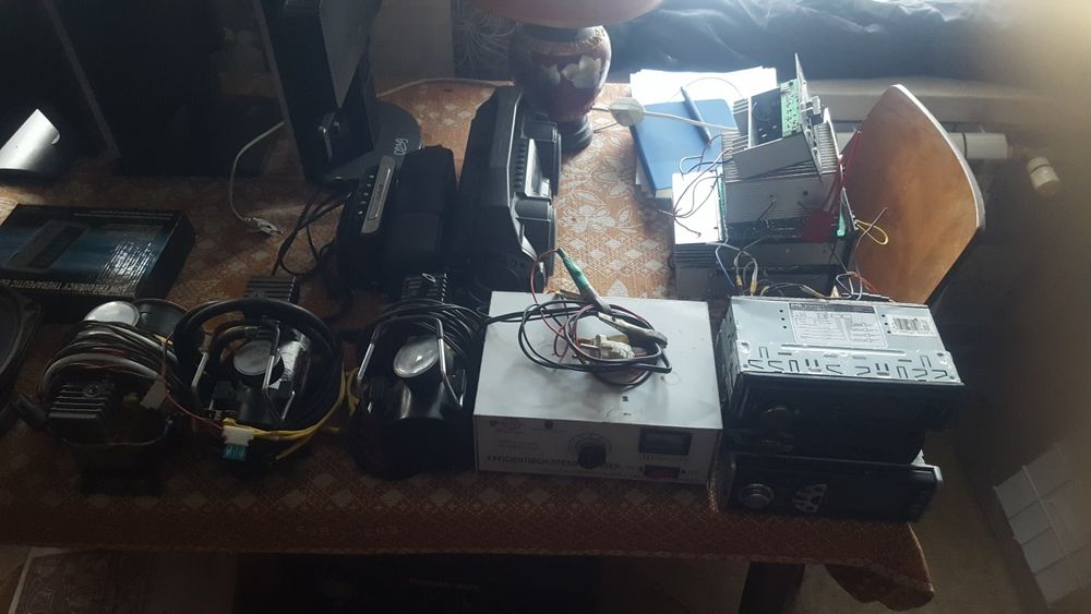 Продам магнитолы