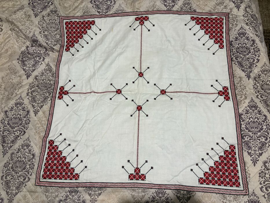 Ръчно бродирани карета