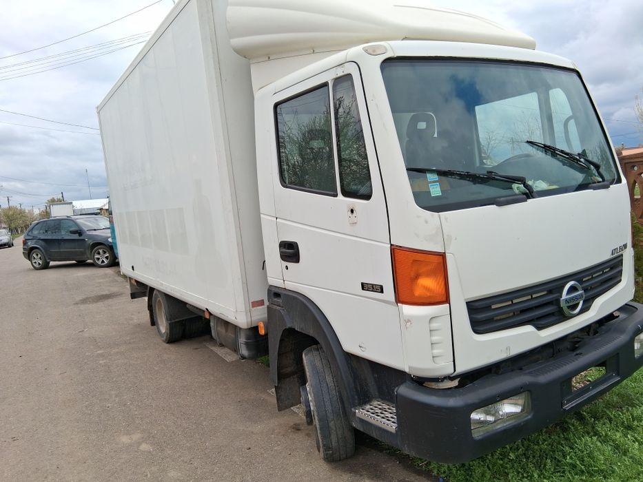 Punte spate nissan 2008 35/15