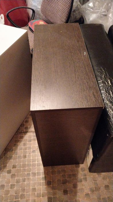 Тумба ,стенка ,ламинат