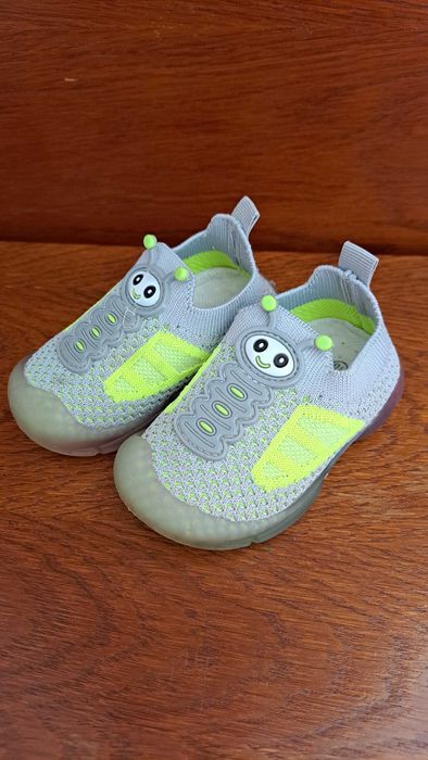 Pantofi gri bebe
