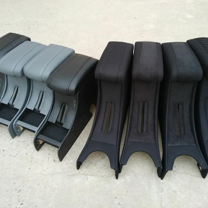 Мошинага бар сотилади