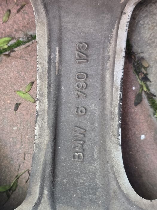 Jante BMW R18 - 8J - ET30 - 5X120 - anvelope vară 245/45/R18