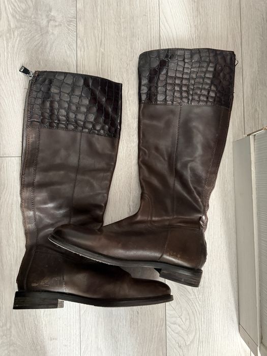 Кожаные осенние сапоги