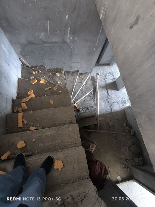 уй сотилади 1 хона 132 м квд сергили мошина бозор тугрисида