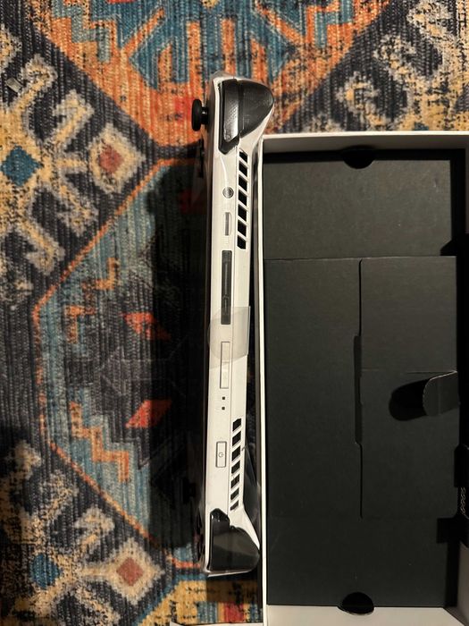 Asus ROG Ally z1 Extreme