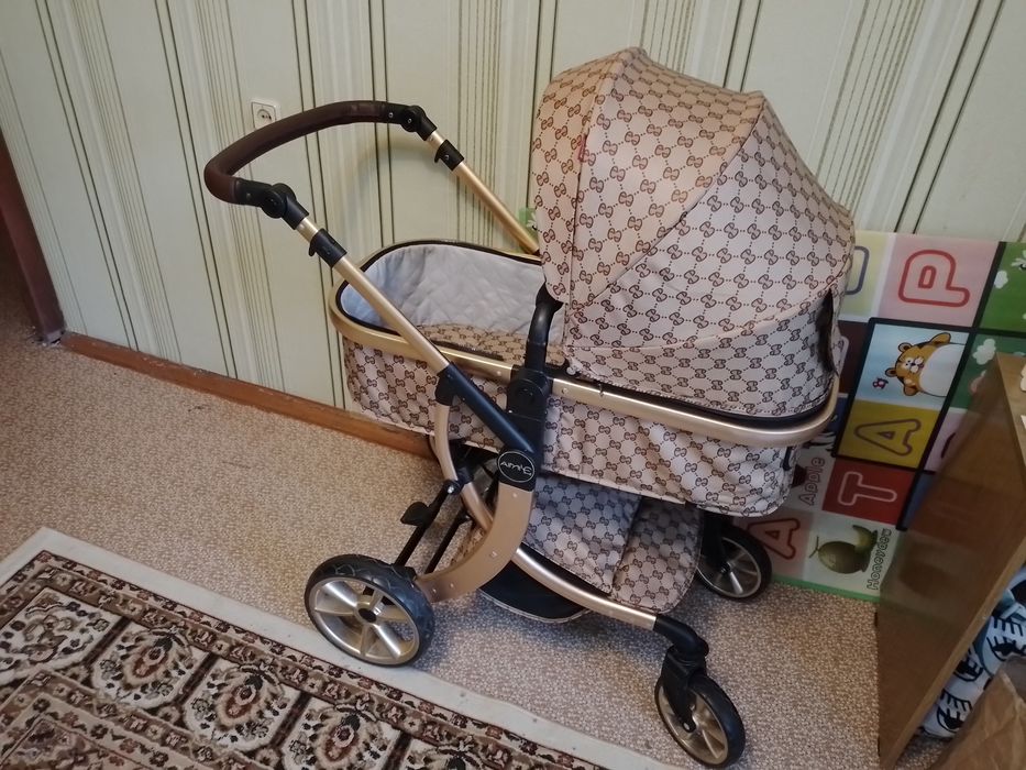 Коляска все сезонка