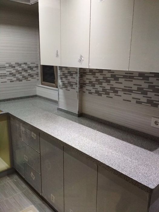 Столешницы из кварца и акрила