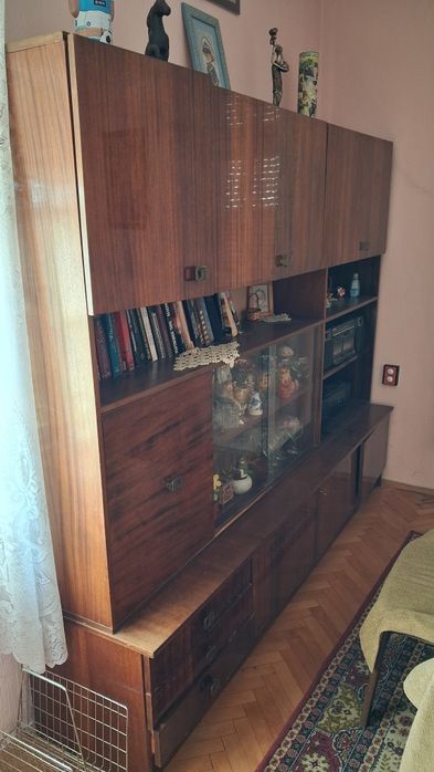 Подарявам диван и секция