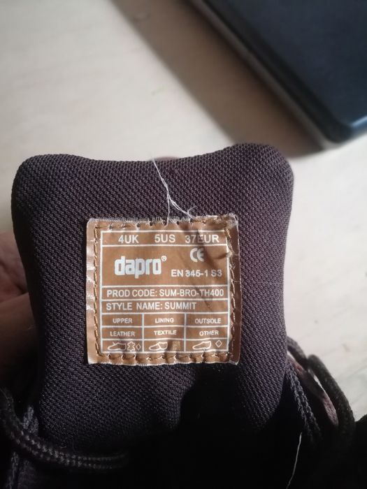 Продам спец ботинки