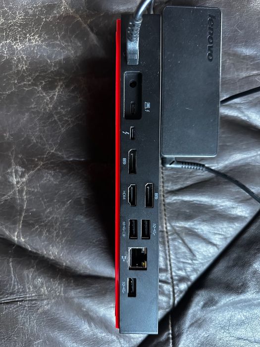 Lenovo ThinkPad universal thunderbolt 4 dock