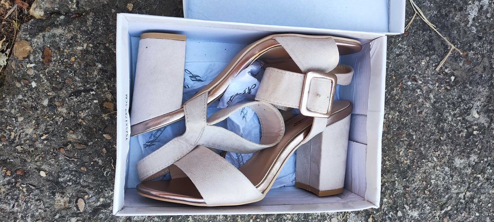 Дамски елег. сандали – пудра + розово злато|Еко велур|Нисък широк ток