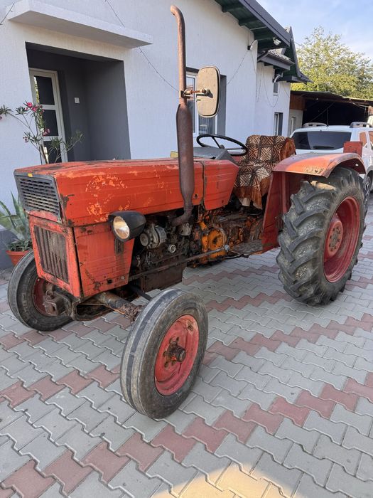 Tractor 445 universal