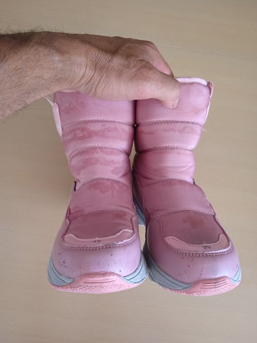 Продавам детски ботуши /апрески LCW
