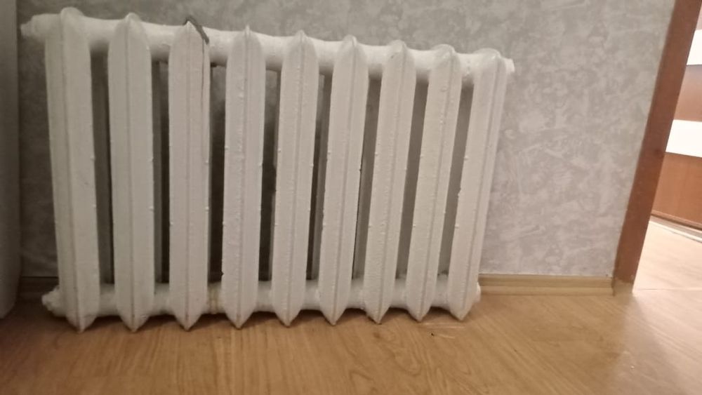 Батарея чугунная 9 секций