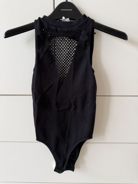 Боди ZARA бяло рипсено, черно fishnet, сребърно и драпирано