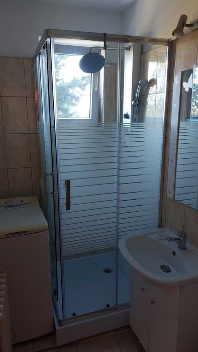 inchiriez apartament 2 camere