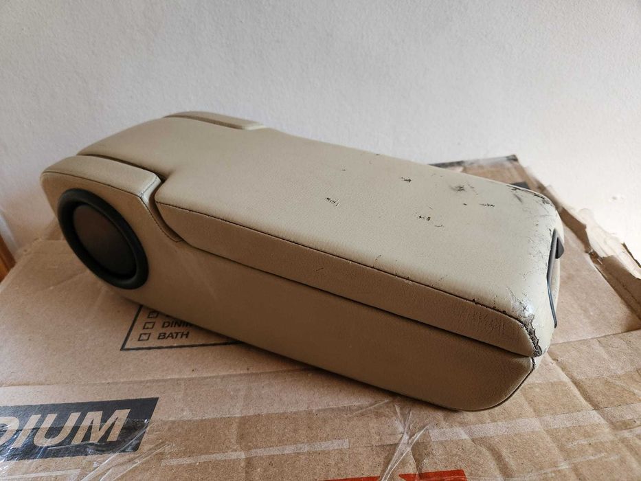 Cotiere pentru Mercedes-Benz W124, model textil negru si cu depozitare tip SUA